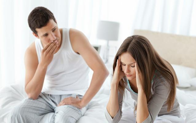 老公有小三离婚法院怎么判？财产分割和子女抚养权如何处理？