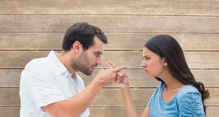 老公有小三离婚法院怎么判？财产分割和子女抚养权如何处理？