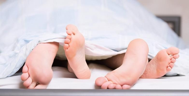 女人出轨不承认的表现有哪些？她们的心态是什么？