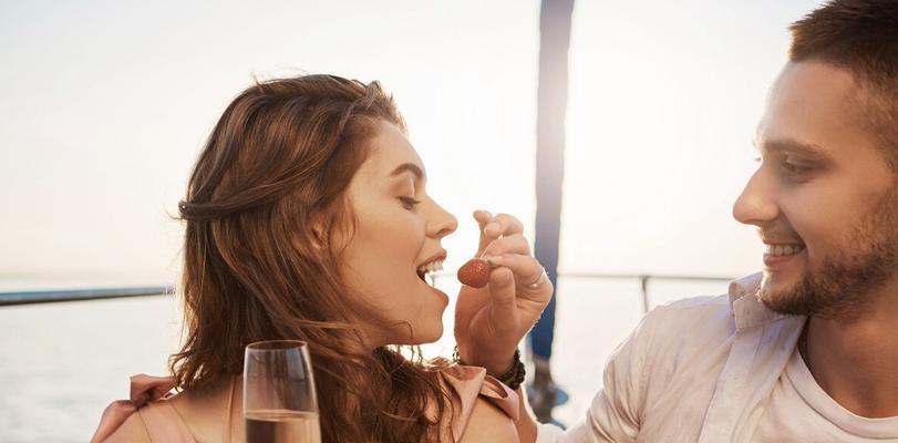 女人出轨不承认的表现有哪些？她们的心态是什么？