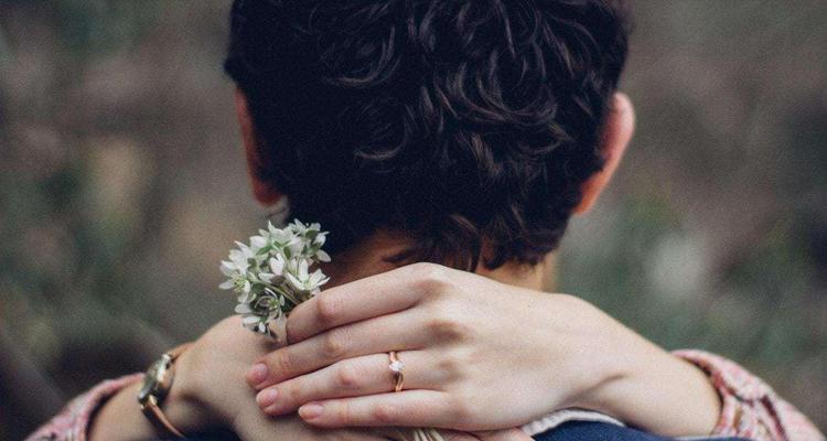 女人如何经营婚姻才能幸福？掌握哪些技巧可以提升婚姻质量？