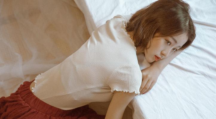 女人出轨的迹象有哪些？如何通过行为发现潜在问题？