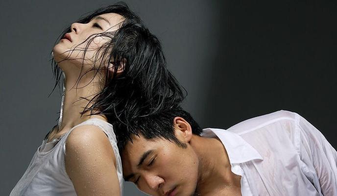 女人面对老公婚外情应该怎么办？如何处理婚姻中的信任危机？