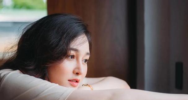 16岁女孩谈恋爱了家长应该怎么办？如何正确引导？