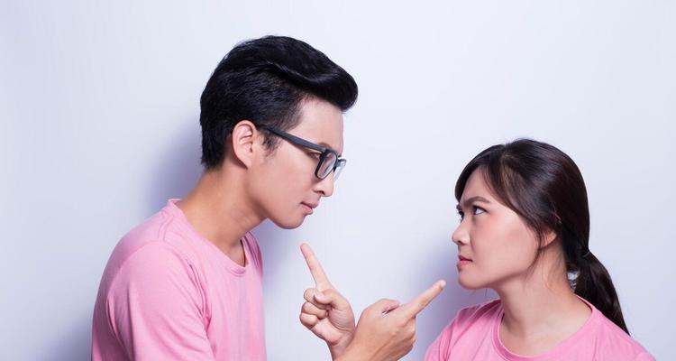 如何挽回被自己伤害的老婆？有效沟通和行动的建议是什么？