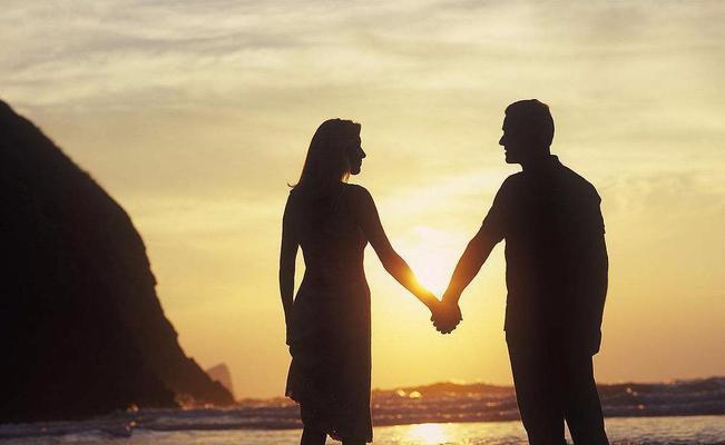 如何挽回被自己伤害的老婆？有效沟通和行动的建议是什么？