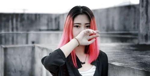 挽回女友的句子有哪些？如何用正确的话语打动她的心？