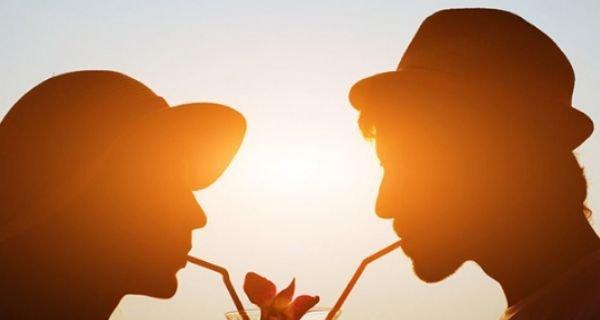 分手后男人绝情提出还会挽留吗？如何判断他的真实意图？