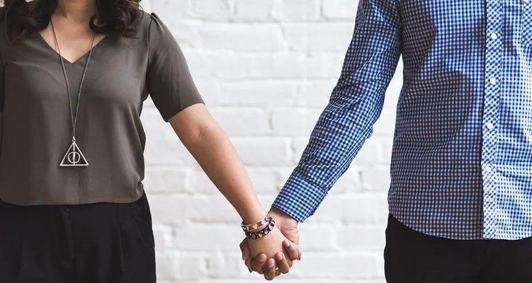 异国金牛男的挽回指南（如何用忍耐和真心赢回他们的心（）