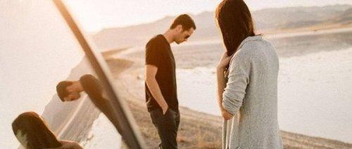 分手后如何让对方心痛（用这15个方法）
