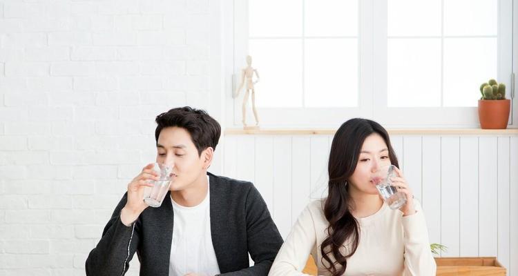 拯救爱情（成功挽回女友的15个必备技巧）