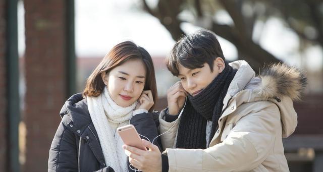 为什么情侣分手后会拉黑对方（探寻背后的心理和原因）