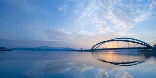 多亏这堵隐墙，让我们重新看到自己？如何通过隐墙找回自我？