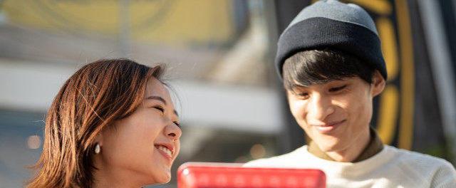 前男友还爱你的表现有哪些？如何判断前男友的真心？